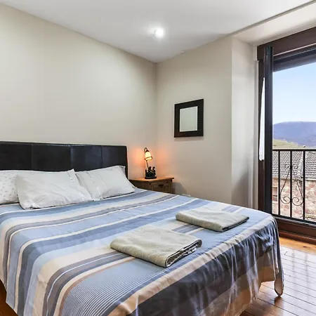 La Cerra Country house *